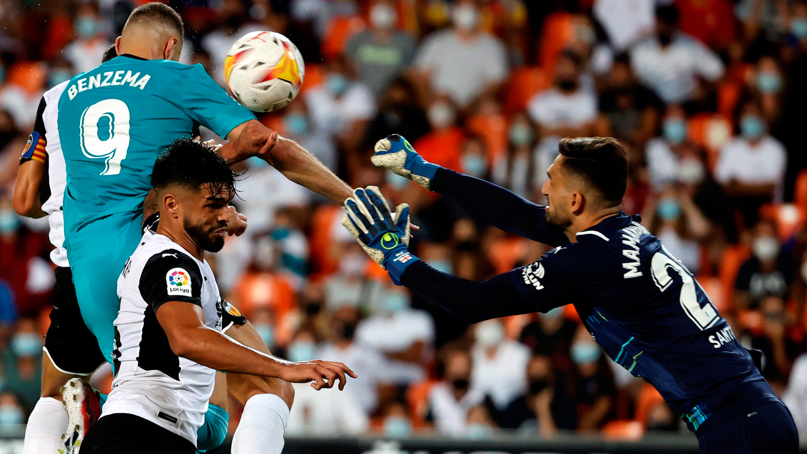 Gol de Benzema (1-2) contra el Valencia