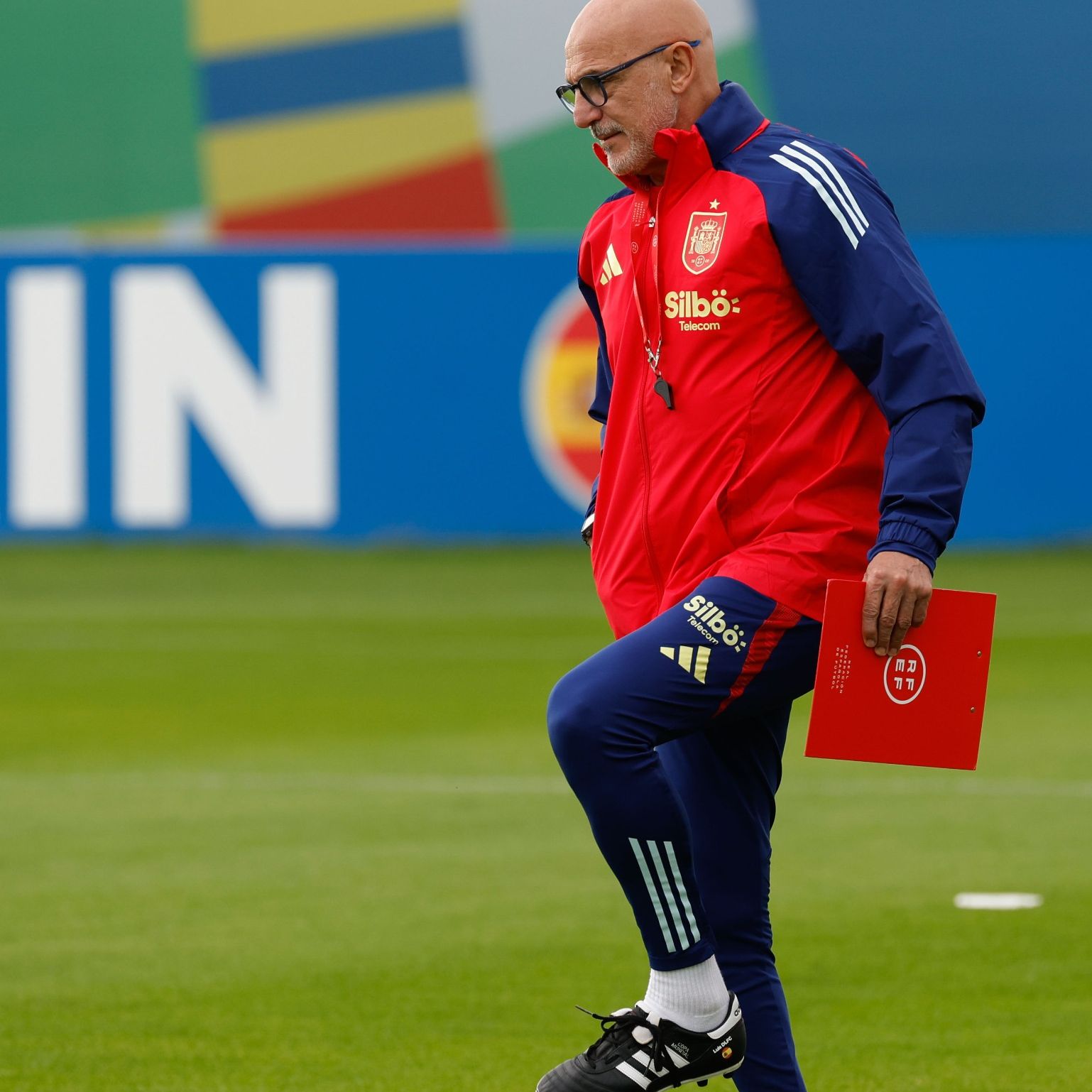 Luis de la Fuente durante un entrenamiento de la selección española en la Eurocopa 2024